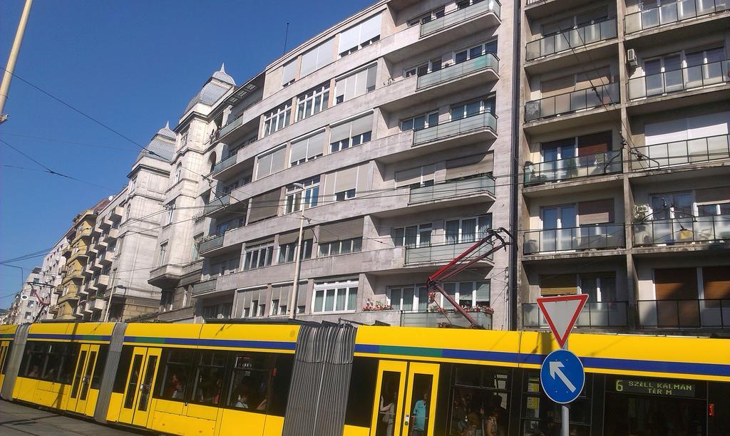 Budanest Apartments บูดาเปสต์ ภายนอก รูปภาพ